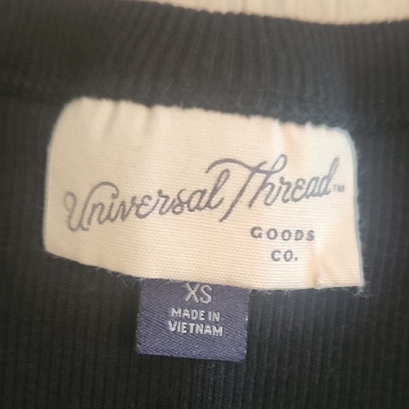 Universal Thread | Ribbed Black Tank Top - Picture 2 of 3